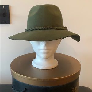 Moss green wool hat